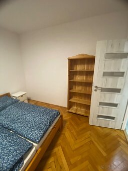 Ponúkam na prenajom 2-izbový byt - 4