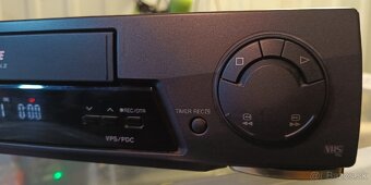 video player Panasonic NV-FJ612 - 4