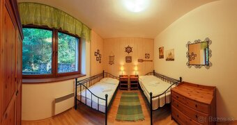 Priestranný pokojný apartmán s 3 miestnosťami - 4