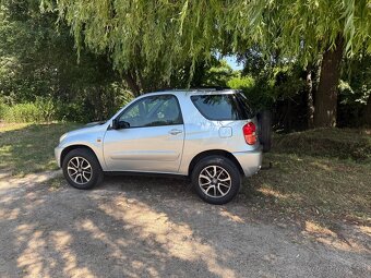 Toyota RAV4 2.0 D-4D 3D - 4