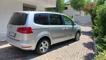 Predám Volkswagen Sharan - 2.0 TDi DSG - 4