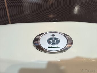 Hydromasážna vaňa s rádiom - 4