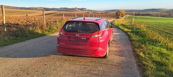 Honda civic tourer 1.8 - 4