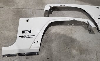°IIIIIII° Jeep Wrangler JK - predne blatniky - 4