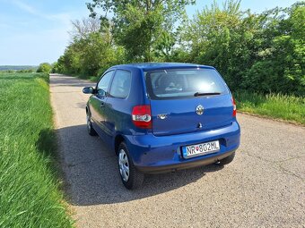 Predam Volkswagen Fox 1.2 6V ročník 2008 - 4