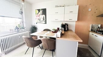 ŠTÝLOVÝ 1-IZBOVÝ BYT s balkónom po luxusnej rekonštrukcii v - 4