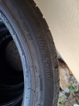 Predám zimné pneumatiky 225/40R18 92V - 4