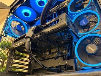 Herný PC  R7 7800X3D / 32GB DDR5 / RX 9070XT / 1TB NVMe - 4
