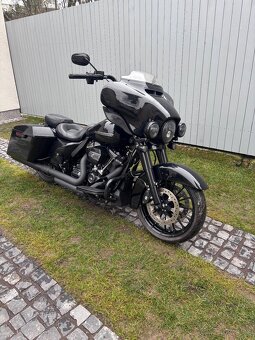 Harley Davidson FLHXS - 4