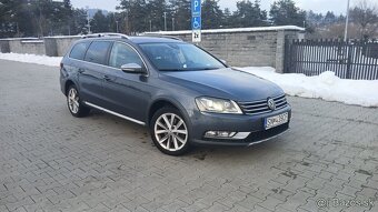 Volkswagen Passat alltrack  2.0 tdi - 4