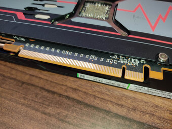 Predám Sapphire Pulse RX5700 XT 8GB GDDR6 - 4