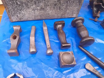 Staré historické náradie 3. - 4