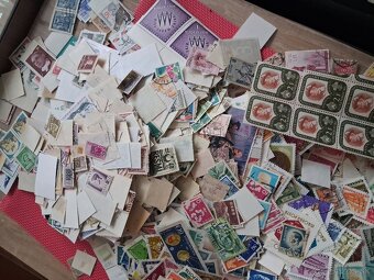 Známky mix 0,500kg    2 - 4