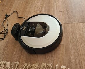 Vysávač i robot Roomba i7 - 4