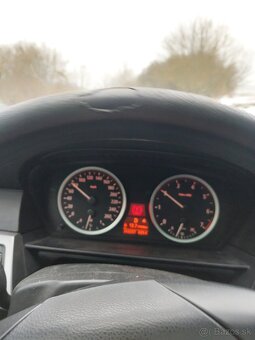 Bmw e60 530i - 4