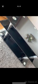 Stolík pod televízor - 4