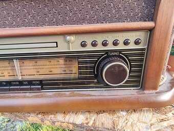 Moderné Retro Rádio ( LP Platňa, FM,MW, MC kazeta, CD, USB ) - 4