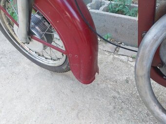 Jawa 250/559 - 4