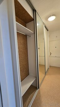 Predám Rolldoor dvere 3x + police - 4