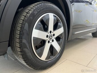 Mercedes-Benz GLB 200d A/T - 4