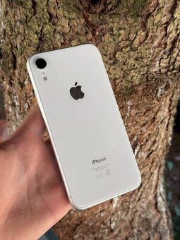 Apple iPhone XR 64GB Biely - 4