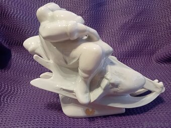 Soška sankujúce deti - 4