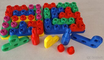 Montessori skrutkovacia doska - 4