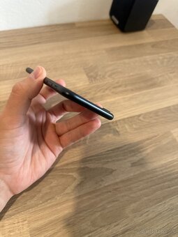 Predám Apple iPhone se 2022 64GB - 4