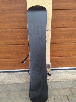 Predam snowboard s viazaním - 4
