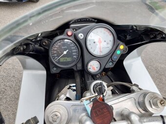 Honda vrt 1000 - 4