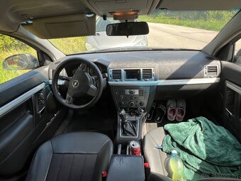 Opel Vectra gts 1.9,88kw - 4