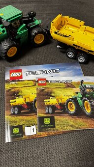 Lego Technics - 42136 John Deere 9620R 4WD Tractor - 4