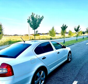 Predám Octavia II Facelift TSI kúp. v SR - 4