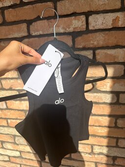 🖤 ALO YOGA čierne tielko – veľkosť M 🖤 - 4