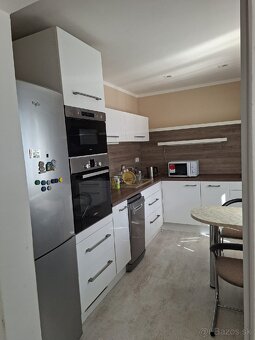 2 izb. byt do prenájmu - 4