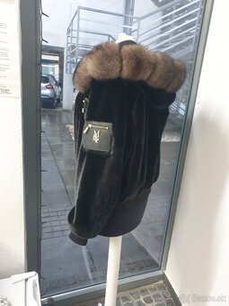 Kožušinová bunda - 4