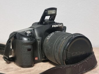 Pentax K10D + objektív Sigma 24–60mm f/2.8 - 4