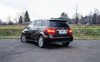 Mercedes-Benz B trieda 180 d - 4