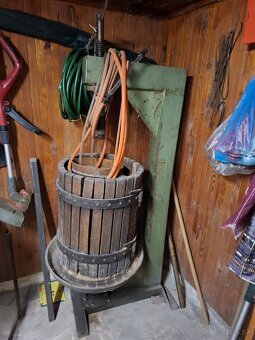 Predám preš na hrozno, veľký. - 4