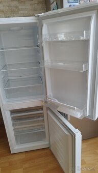 Chladnička s mrazničkou - 4