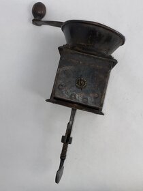 Veľký plechový šroubovací mlynček na kávu - 4