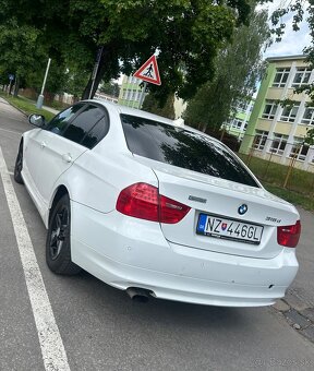 BMW e90 318d - 4