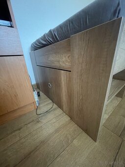 Postel vo farbe dub sonoma 200x90 jednolôžková s matracom - 4