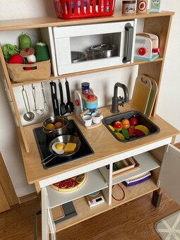 Detska drevena kuchynka Ikea s prislusenstvom - 4