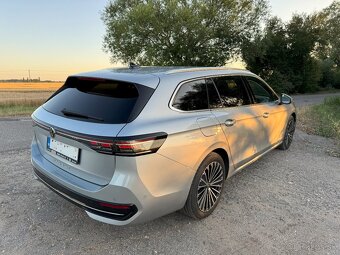 Volkswagen Passat variant 2.0TDI 110KW DSG Elegance 2024 - 4
