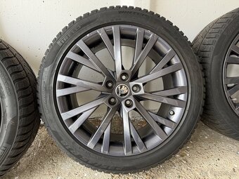 Zimné komplety Pirelli SotoZero 3 + disky Antares 18 Superb - 4