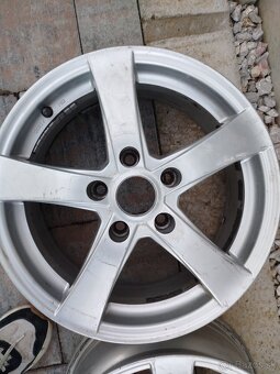 Hliníkové disky 6 1/2 J x 16H2 - 4