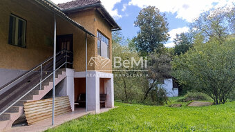 Dom v obci Henckovce, podpivničený,plynové kúrenie,2 studne - 4