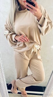 Damska talianska velurova suprava beige - 4