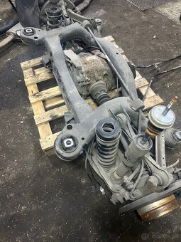 Zadná nápravnica BMW E90 - 4